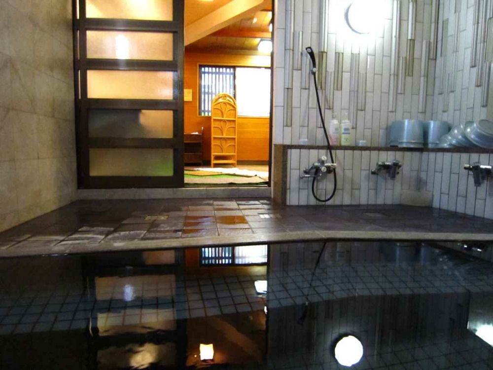 טויוקה Tsutaya Ryokan מראה חיצוני תמונה